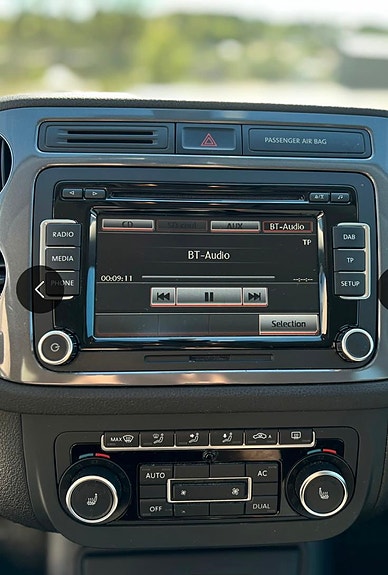 Volkswagen Tiguan 11 of 16