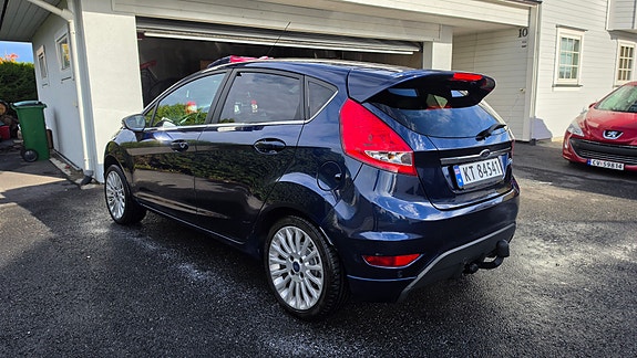 Ford Fiesta 3 of 12