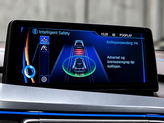 BMW i8 19 of 26