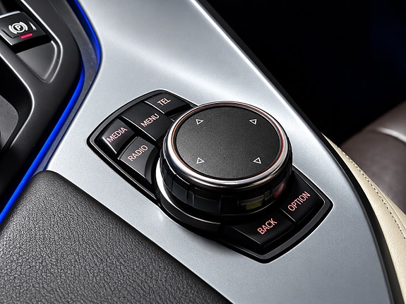 BMW i8 16 of 26