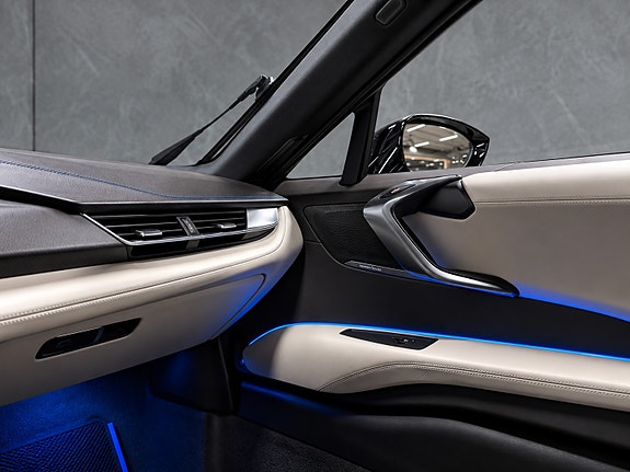 BMW i8 10 of 26