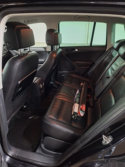 Volkswagen Tiguan 13 of 24
