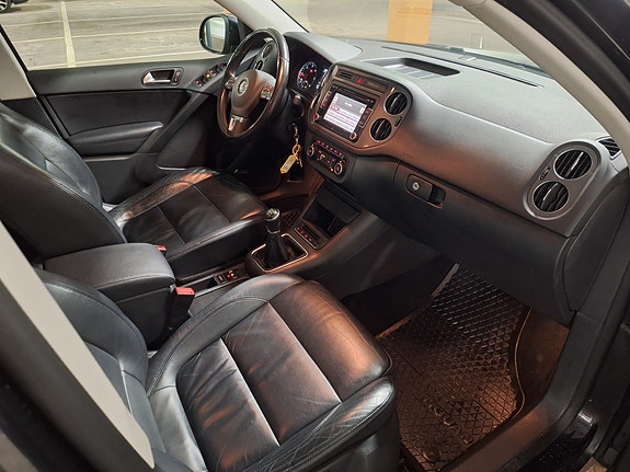 Volkswagen Tiguan 10 of 24