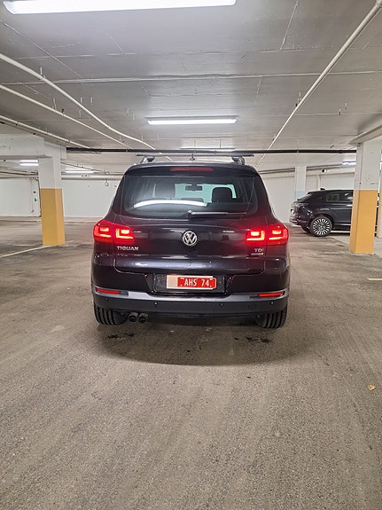 Volkswagen Tiguan 7 of 24