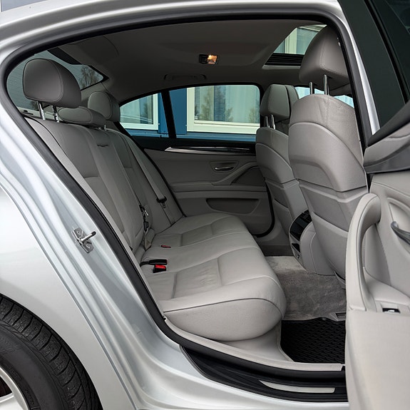 BMW 530d 25 of 30
