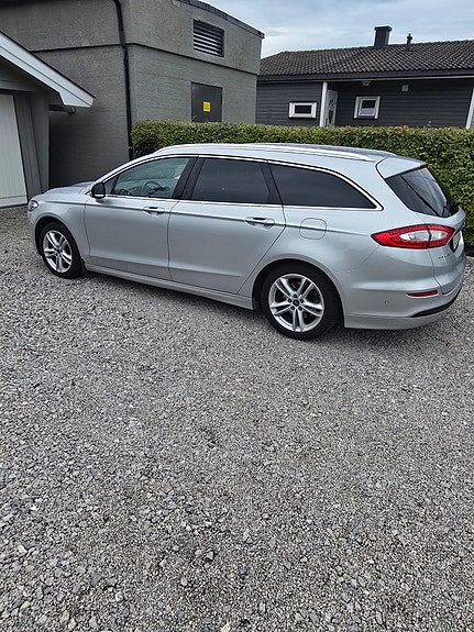 Ford Mondeo 11 of 30