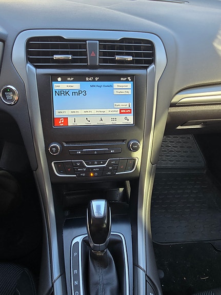 Ford Mondeo 19 of 30