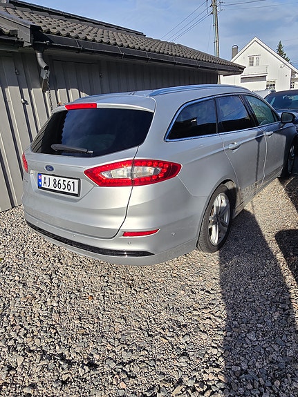 Ford Mondeo 14 of 30