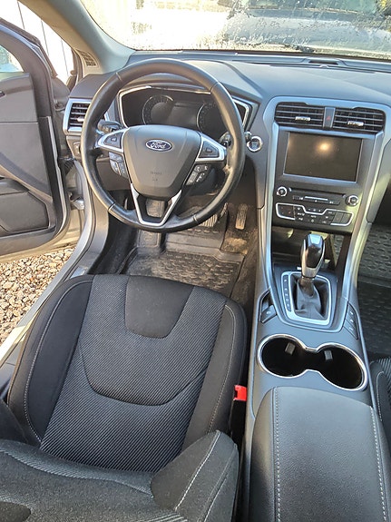 Ford Mondeo 17 of 30