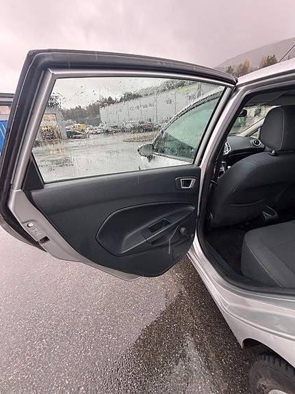 Ford Fiesta 12 of 22