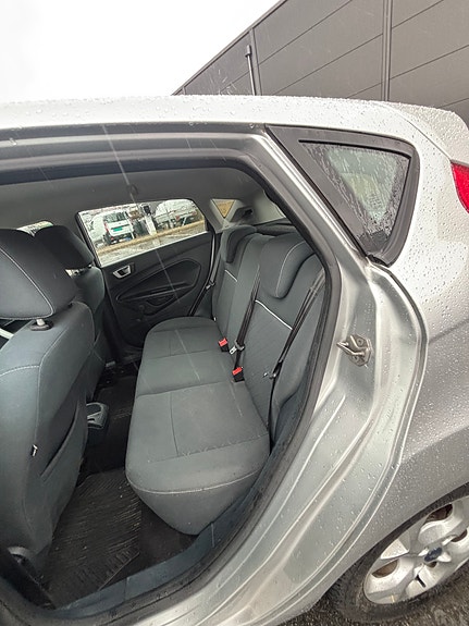 Ford Fiesta 13 of 22