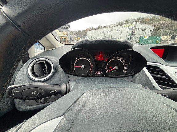 Ford Fiesta 16 of 22