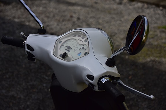 Vespa LX 50 8 of 8