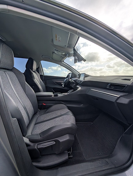 Peugeot 5008 9 of 30