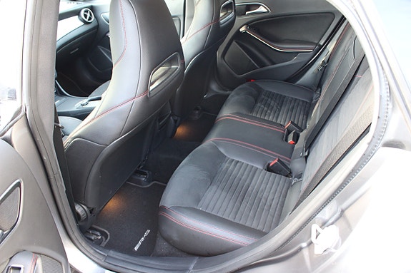 Mercedes-Benz CLA180 19 of 30