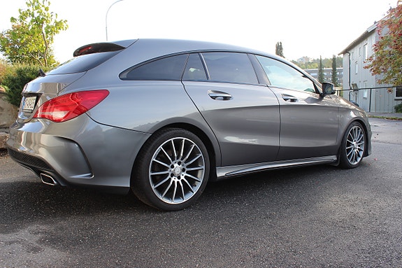 Mercedes-Benz CLA180 10 of 30