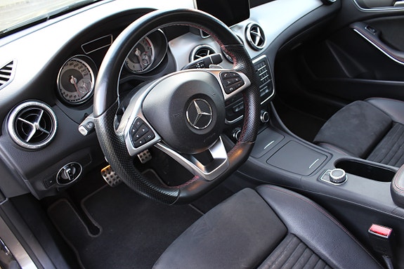 Mercedes-Benz CLA180 15 of 30