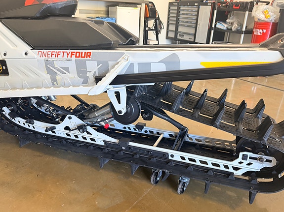 Ski-doo Freeride 850 E-TEC Turbo 17 of 22