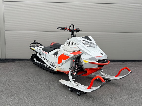Ski-doo Freeride 850 E-TEC Turbo 2 of 22