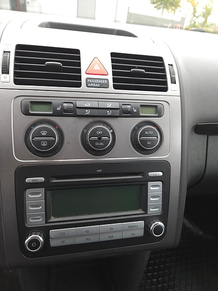 Volkswagen Touran 26 of 30
