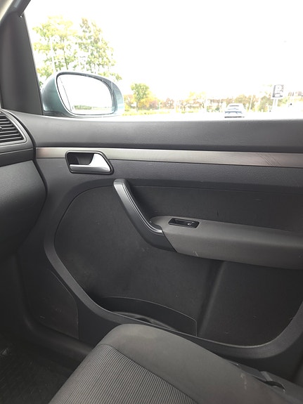 Volkswagen Touran 24 of 30
