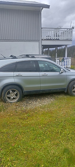 Honda CR-V 2 of 3