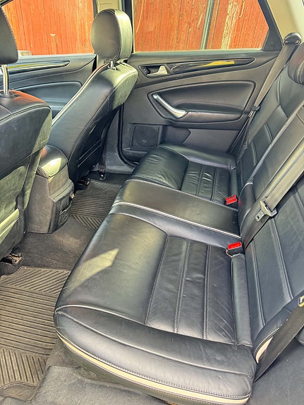 Ford Mondeo 10 of 12