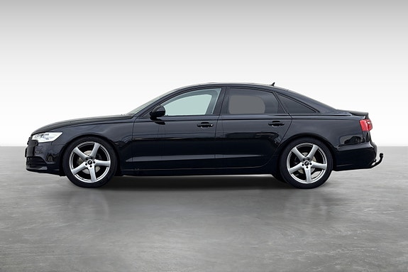 Audi A6 4 of 16
