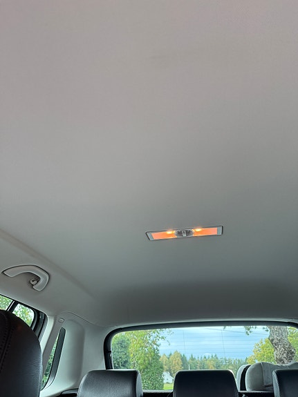 Volkswagen Tiguan 17 of 24