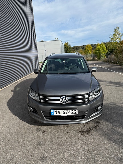 Volkswagen Tiguan 3 of 24