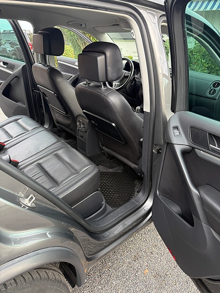 Volkswagen Tiguan 12 of 24