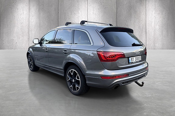 Audi Q7 6 of 30