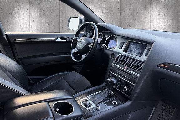 Audi Q7 13 of 30