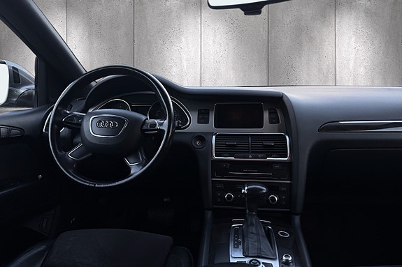 Audi Q7 10 of 30