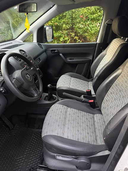 Volkswagen Caddy Maxi 13 of 15