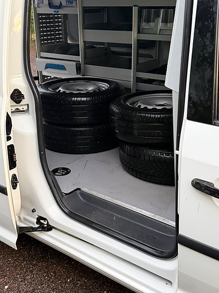 Volkswagen Caddy Maxi 14 of 15