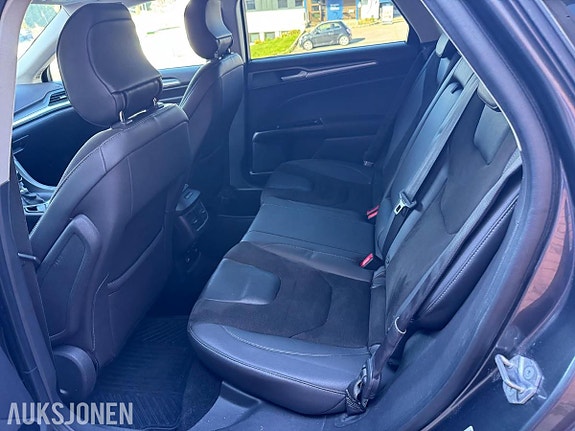 Ford Mondeo 18 of 25