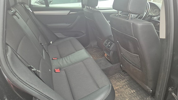 BMW X3 8 of 12