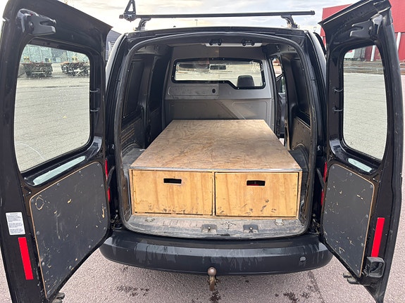 Volkswagen Caddy Maxi 15 of 17