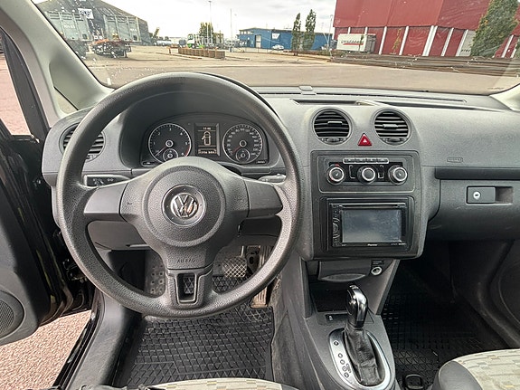 Volkswagen Caddy Maxi 11 of 17
