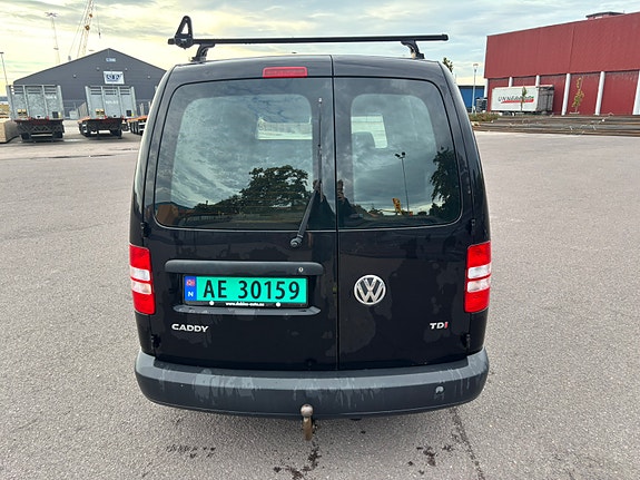 Volkswagen Caddy Maxi 6 of 17