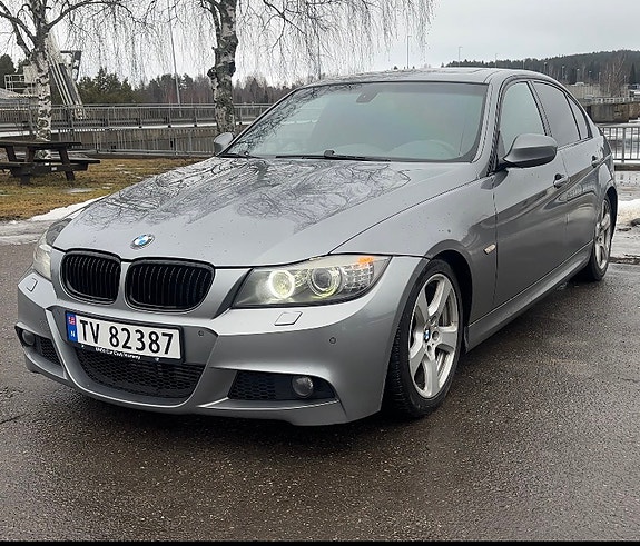 BMW 325d 14 of 15