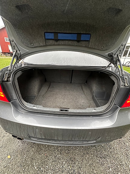 BMW 325d 7 of 15