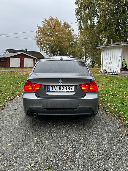 BMW 325d 3 of 15
