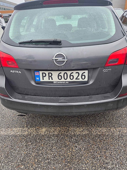 Opel Astra 8 of 12