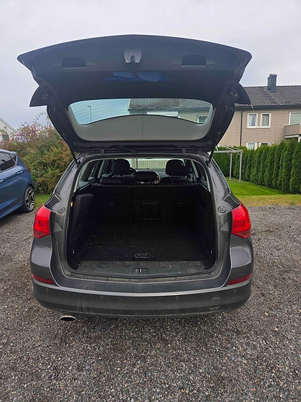 Opel Astra 10 of 12