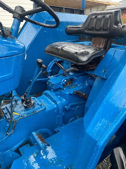 Ford 4600 8 of 25