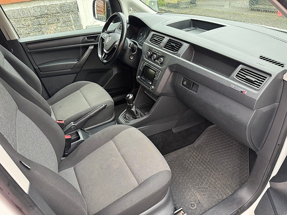 Volkswagen Caddy 10 of 12