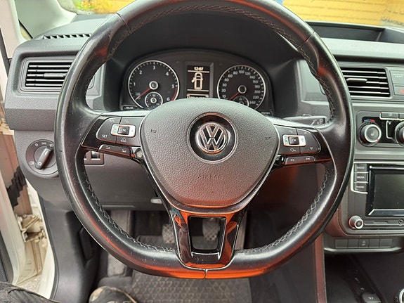 Volkswagen Caddy 8 of 12