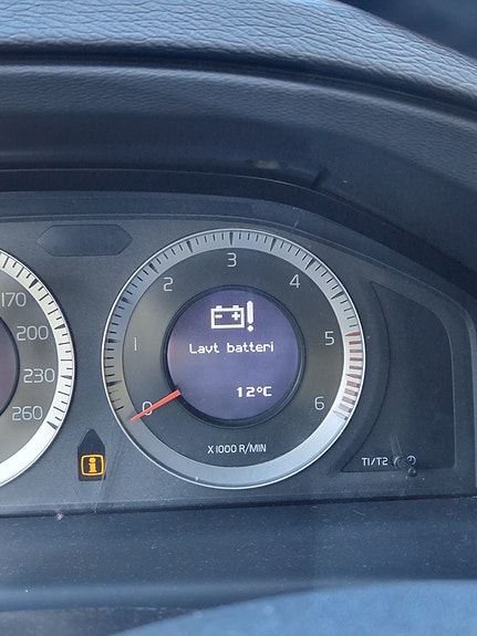 Volvo V70 18 of 30